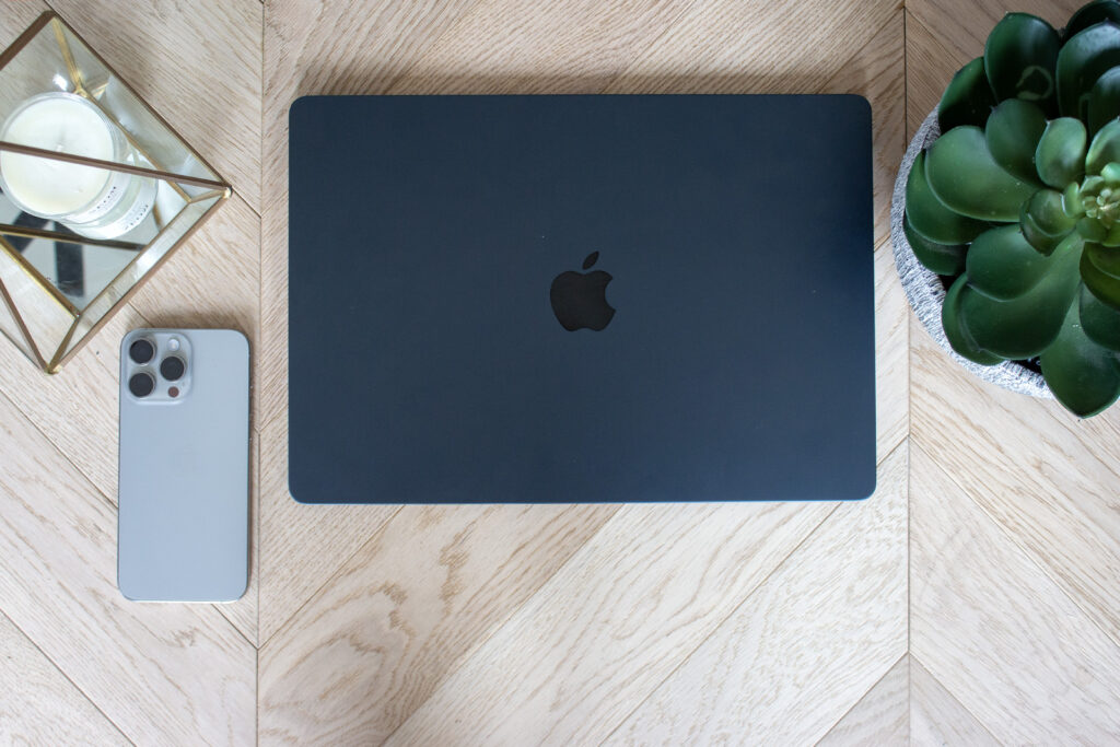 Apple Macbook Air 2022 M2 Chip